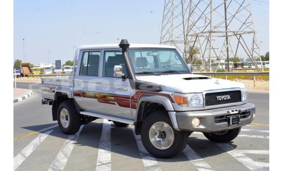 Buy Import Toyota Land Cruiser Other Car in Import - Dubai in Enga Buy Import Toyota Land Cruiser Other Car in Import - Dubai in Enga