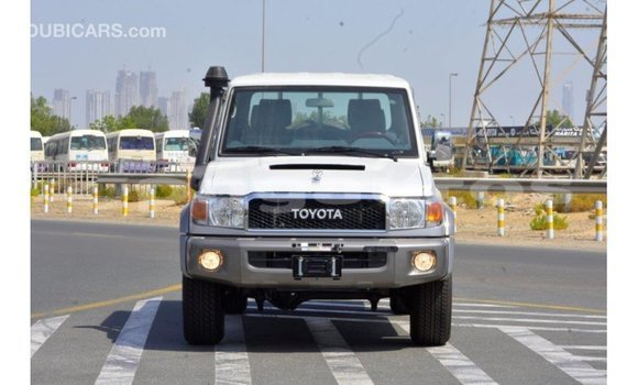 Buy Import Toyota Land Cruiser Other Car in Import - Dubai in Enga Buy Import Toyota Land Cruiser Other Car in Import - Dubai in Enga