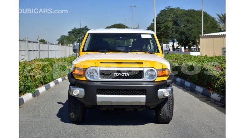 Big with watermark toyota fj cruiser enga import dubai 4239