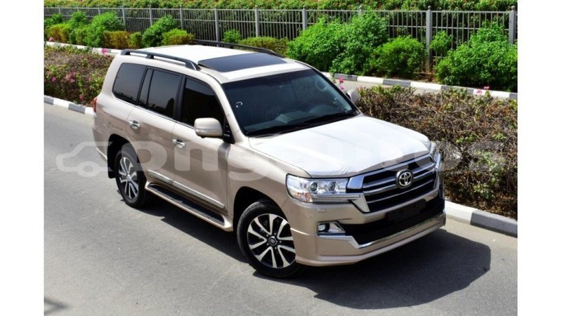 Big with watermark toyota land cruiser enga import dubai 4240