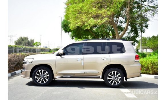 Buy Import Toyota Land Cruiser Other Car in Import - Dubai in Enga Buy Import Toyota Land Cruiser Other Car in Import - Dubai in Enga