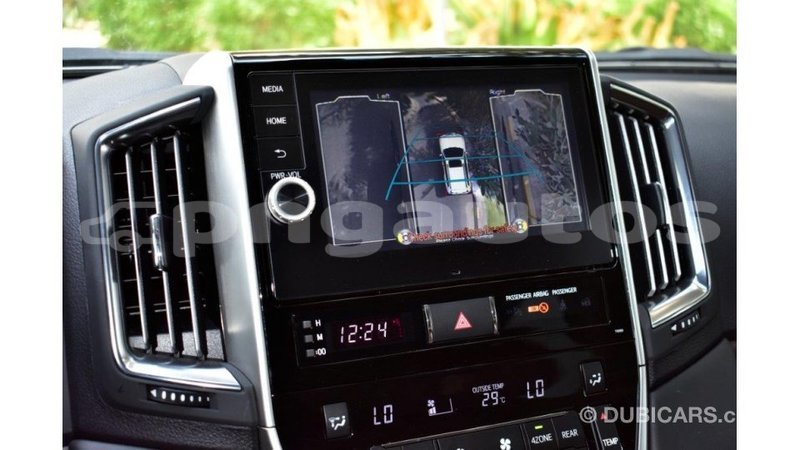 Big with watermark toyota land cruiser enga import dubai 4240