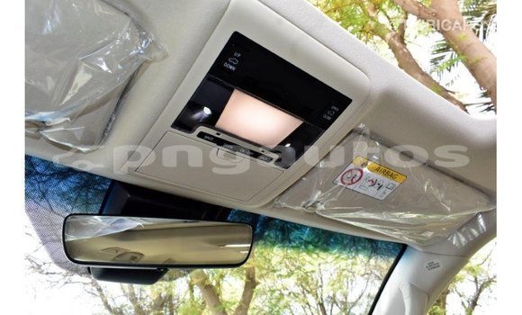 Buy Import Toyota Land Cruiser White Car in Import - Dubai in Enga Buy Import Toyota Land Cruiser White Car in Import - Dubai in Enga