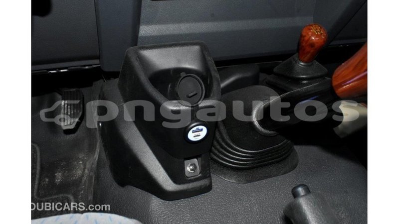 Big with watermark toyota land cruiser enga import dubai 4246