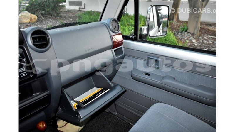 Big with watermark toyota land cruiser enga import dubai 4246