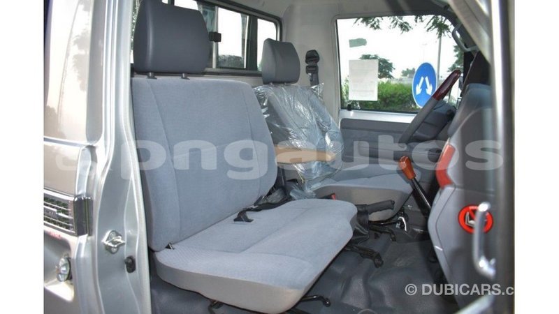 Big with watermark toyota land cruiser enga import dubai 4246