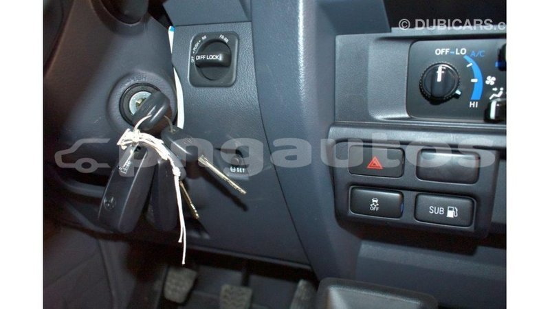 Big with watermark toyota land cruiser enga import dubai 4246