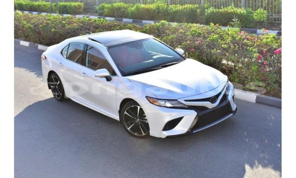 Buy Import Toyota Camry White Car in Import - Dubai in Enga Buy Import Toyota Camry White Car in Import - Dubai in Enga