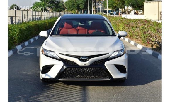 Buy Import Toyota Camry White Car in Import - Dubai in Enga Buy Import Toyota Camry White Car in Import - Dubai in Enga