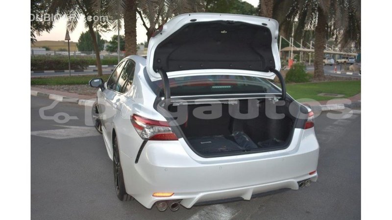 Big with watermark toyota camry enga import dubai 4248