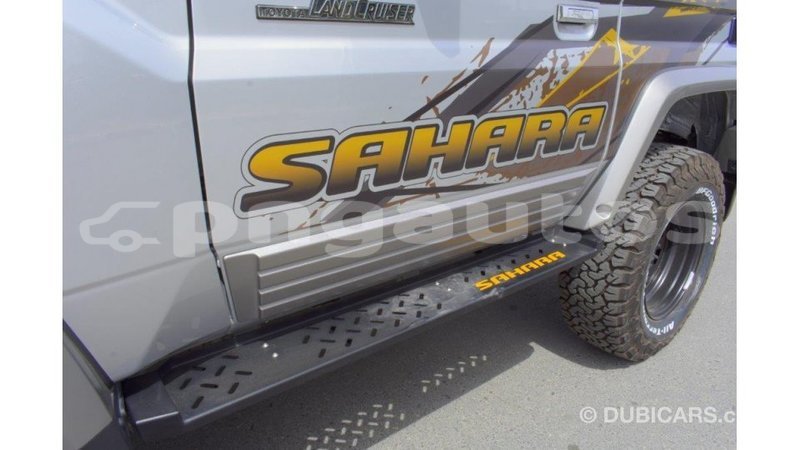 Big with watermark toyota land cruiser enga import dubai 4251