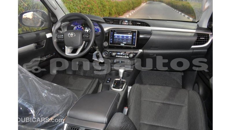 Big with watermark toyota hilux enga import dubai 4252