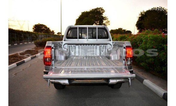 Buy Import Toyota Hilux Other Car in Import - Dubai in Enga Buy Import Toyota Hilux Other Car in Import - Dubai in Enga