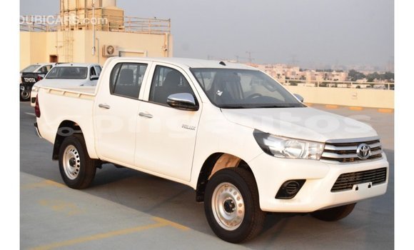 Buy Import Toyota Hilux White Car in Import - Dubai in Enga Buy Import Toyota Hilux White Car in Import - Dubai in Enga