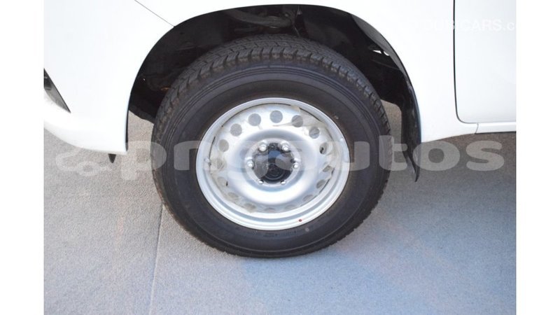 Big with watermark toyota hilux enga import dubai 4254