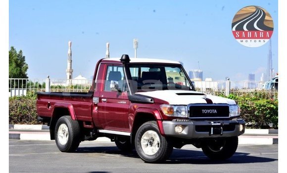 Buy Import Toyota Land Cruiser Red Car in Import - Dubai in Enga Buy Import Toyota Land Cruiser Red Car in Import - Dubai in Enga