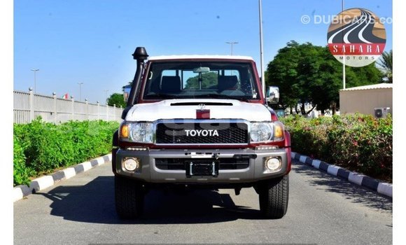 Buy Import Toyota Land Cruiser Red Car in Import - Dubai in Enga Buy Import Toyota Land Cruiser Red Car in Import - Dubai in Enga