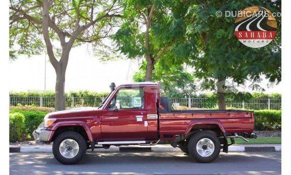 Buy Import Toyota Land Cruiser Red Car in Import - Dubai in Enga Buy Import Toyota Land Cruiser Red Car in Import - Dubai in Enga