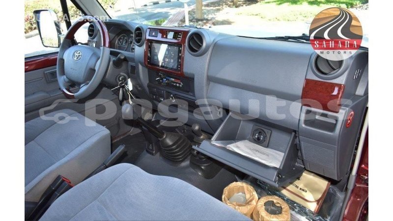 Big with watermark toyota land cruiser enga import dubai 4256