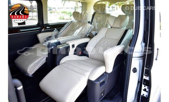 Buy Import Toyota Granvia White Car in Import - Dubai in Enga Buy Import Toyota Granvia White Car in Import - Dubai in Enga