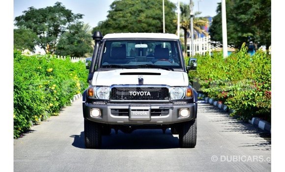 Buy Import Toyota Land Cruiser Other Car in Import - Dubai in Enga Buy Import Toyota Land Cruiser Other Car in Import - Dubai in Enga