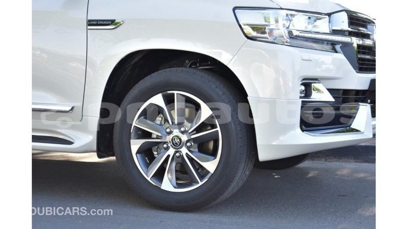 Big with watermark toyota land cruiser enga import dubai 4262