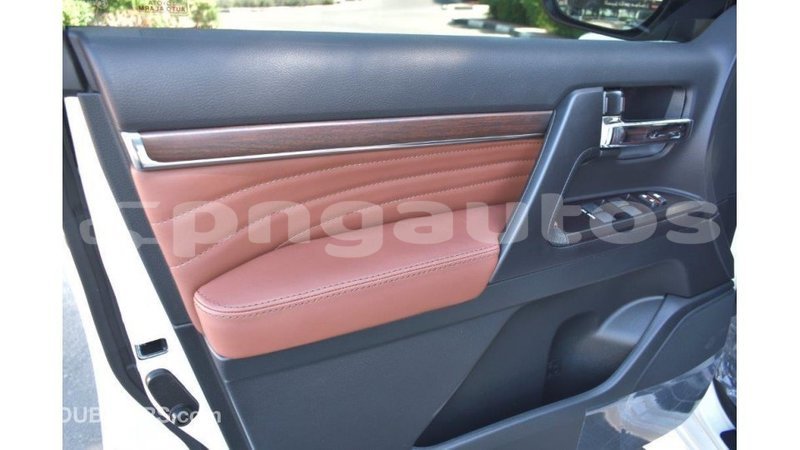 Big with watermark toyota land cruiser enga import dubai 4262