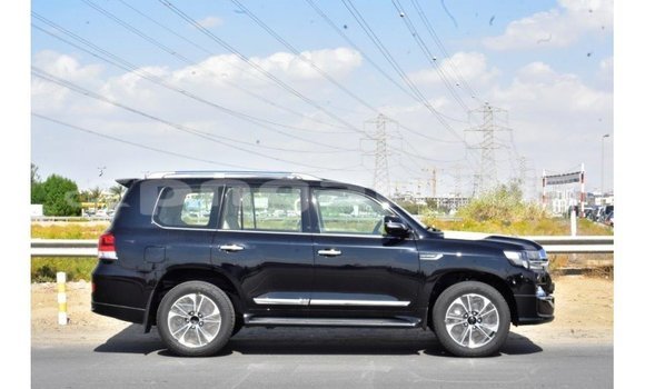 Buy Import Toyota Land Cruiser Black Car in Import - Dubai in Enga Buy Import Toyota Land Cruiser Black Car in Import - Dubai in Enga