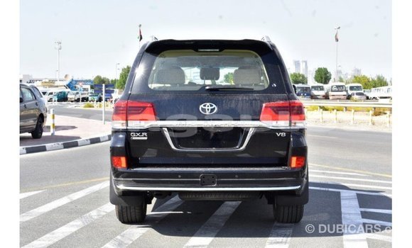 Buy Import Toyota Land Cruiser Black Car in Import - Dubai in Enga Buy Import Toyota Land Cruiser Black Car in Import - Dubai in Enga