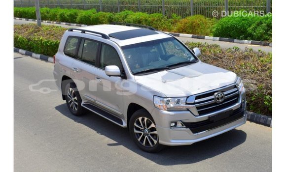 Buy Import Toyota Land Cruiser Other Car in Import - Dubai in Enga Buy Import Toyota Land Cruiser Other Car in Import - Dubai in Enga