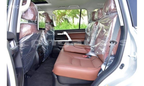 Buy Import Toyota Land Cruiser Other Car in Import - Dubai in Enga Buy Import Toyota Land Cruiser Other Car in Import - Dubai in Enga