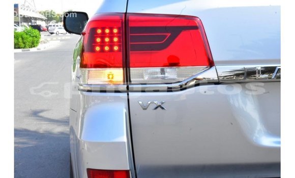 Buy Import Toyota Land Cruiser Other Car in Import - Dubai in Enga Buy Import Toyota Land Cruiser Other Car in Import - Dubai in Enga