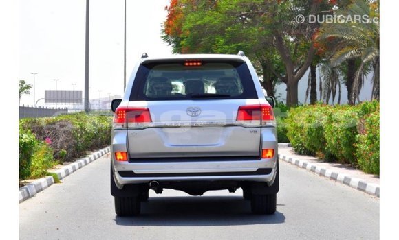 Buy Import Toyota Land Cruiser Other Car in Import - Dubai in Enga Buy Import Toyota Land Cruiser Other Car in Import - Dubai in Enga