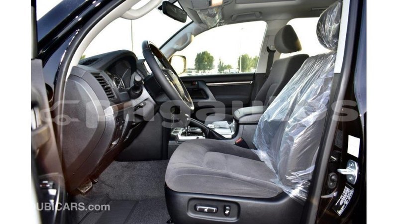 Big with watermark toyota land cruiser enga import dubai 4266