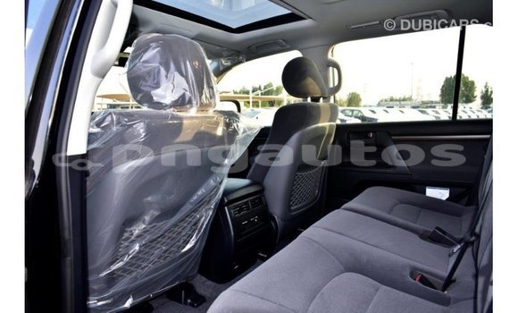 Buy Import Toyota Land Cruiser Black Car in Import - Dubai in Enga Buy Import Toyota Land Cruiser Black Car in Import - Dubai in Enga