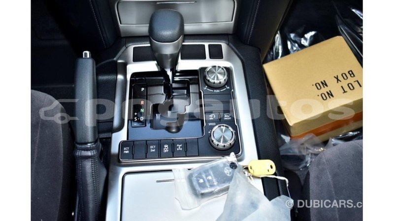 Big with watermark toyota land cruiser enga import dubai 4266