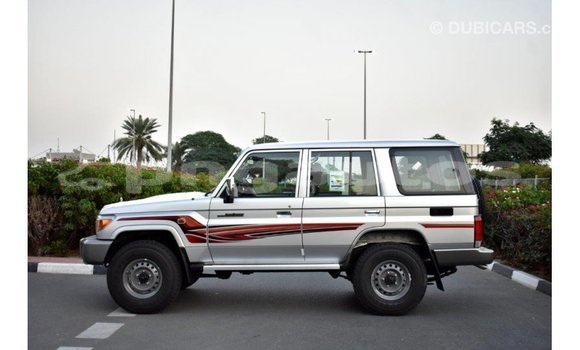 Buy Import Toyota Land Cruiser Other Car in Import - Dubai in Enga Buy Import Toyota Land Cruiser Other Car in Import - Dubai in Enga