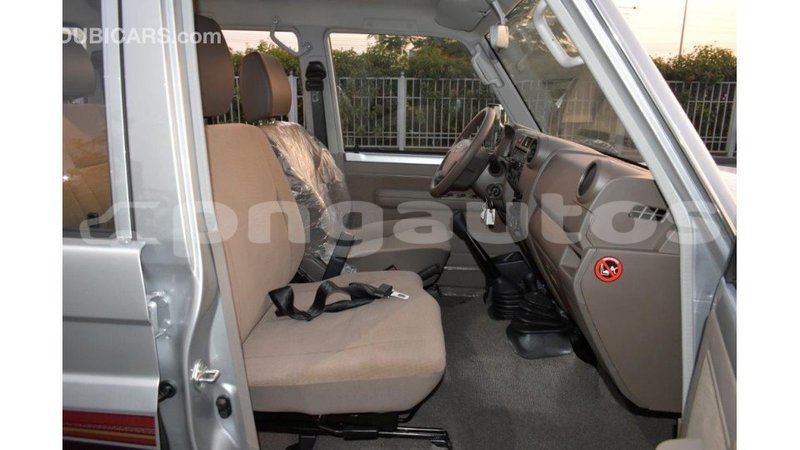 Big with watermark toyota land cruiser enga import dubai 4267