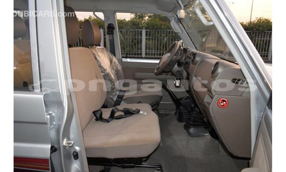 Buy Import Toyota Land Cruiser Other Car in Import - Dubai in Enga Buy Import Toyota Land Cruiser Other Car in Import - Dubai in Enga