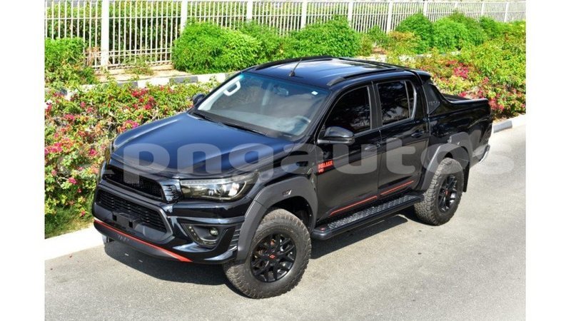 Big with watermark toyota hilux enga import dubai 4268