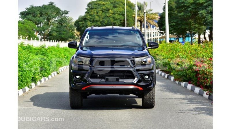 Big with watermark toyota hilux enga import dubai 4268