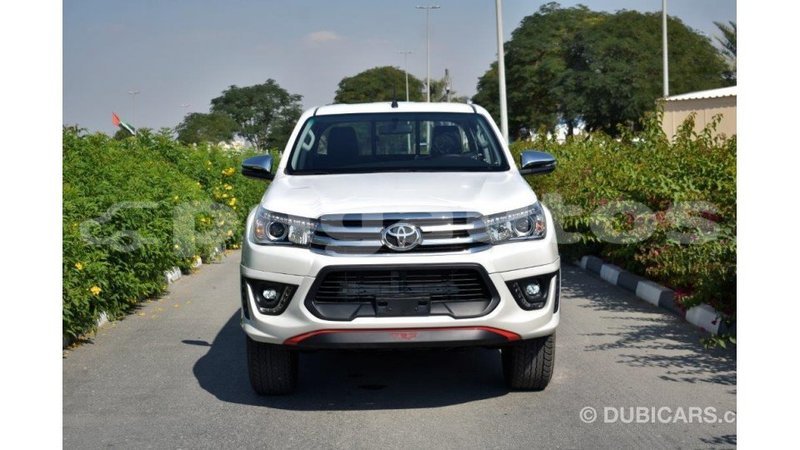Big with watermark toyota hilux enga import dubai 4273