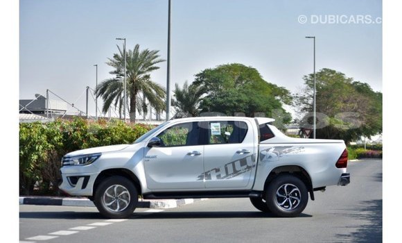Buy Import Toyota Hilux White Car in Import - Dubai in Enga Buy Import Toyota Hilux White Car in Import - Dubai in Enga