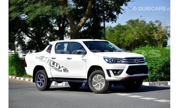 Buy Import Toyota Hilux White Car in Import - Dubai in Enga Buy Import Toyota Hilux White Car in Import - Dubai in Enga