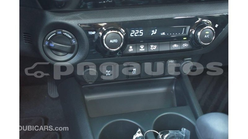 Big with watermark toyota hilux enga import dubai 4273