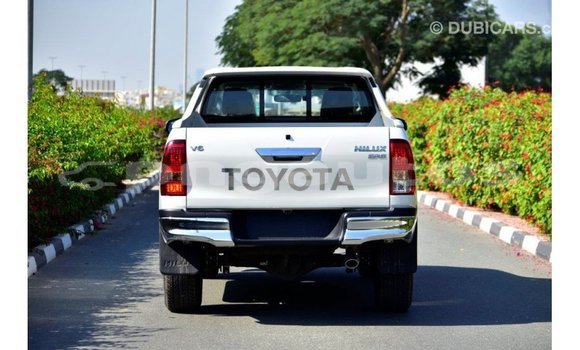 Buy Import Toyota Hilux White Car in Import - Dubai in Enga Buy Import Toyota Hilux White Car in Import - Dubai in Enga