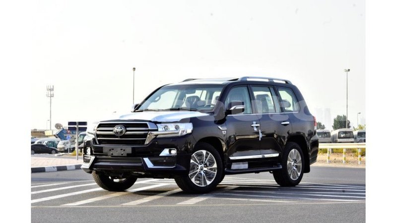 Big with watermark toyota land cruiser enga import dubai 4275