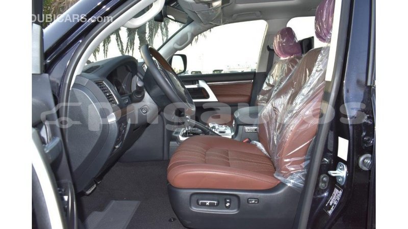 Big with watermark toyota land cruiser enga import dubai 4275