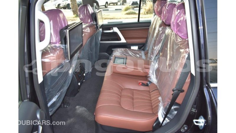 Big with watermark toyota land cruiser enga import dubai 4275