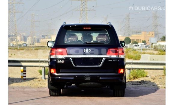 Buy Import Toyota Land Cruiser Black Car in Import - Dubai in Enga Buy Import Toyota Land Cruiser Black Car in Import - Dubai in Enga
